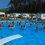 Parque de vacaciones Land'shause 2*