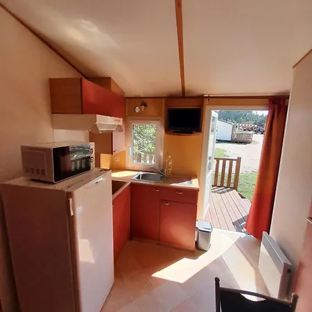 Land'shause Prázdninový areál 2*