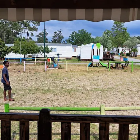 Land'shause Vakantiepark Pataias