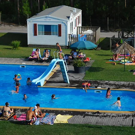 Land'shause Vakantiepark Pataias