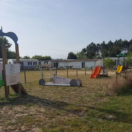 Land'shause Vakantiepark Pataias